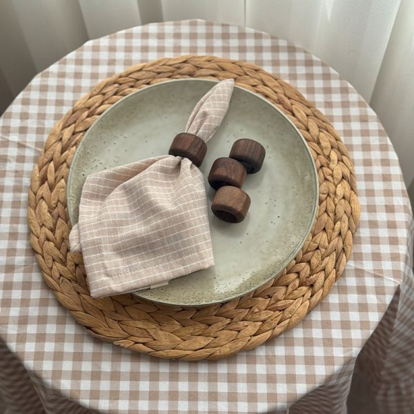 حلقه دستمال چوبی