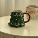 ماگ کریسمسی کاج چراغ‌دار